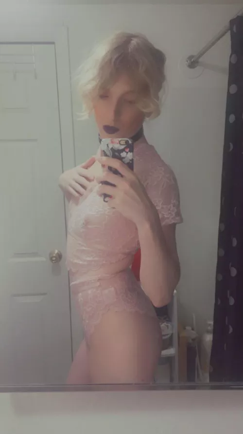 300 likes for a vid of me of me sucking 🍆 by PancakesOrWaffles9