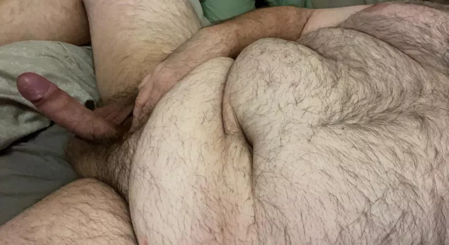 30m semi hard, horny chub looking for twinks and fit chasers snap is in comments! by PartyScale