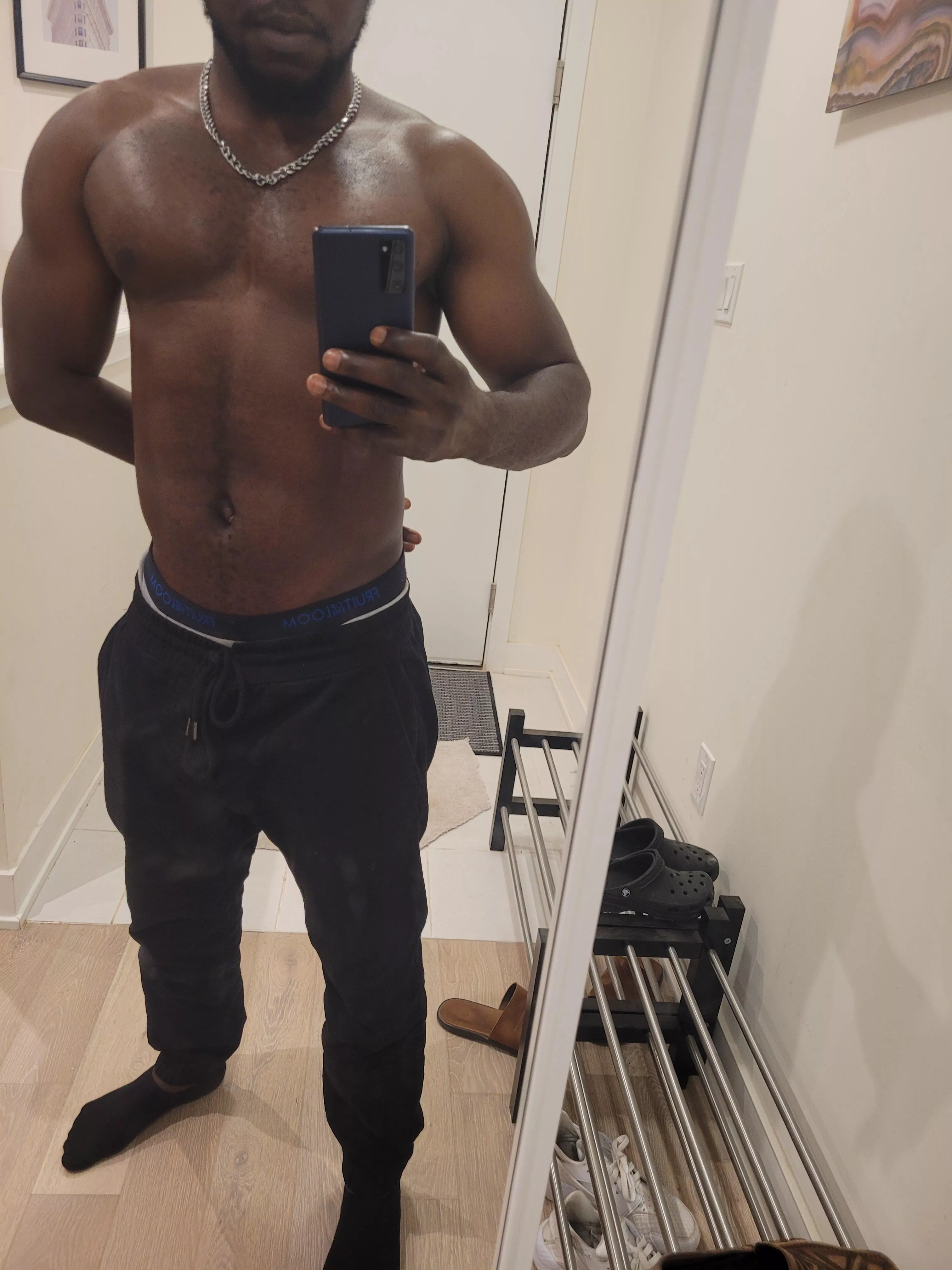 30M Toronto bull looking for a hotwife to have a discrete fun with this weekend posted by CleanCutBull