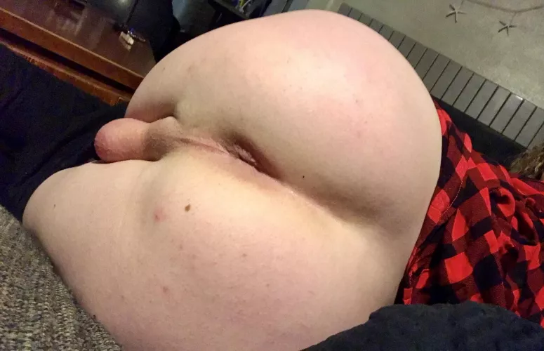 31 Clean and slippery by Bi-rosecityboy