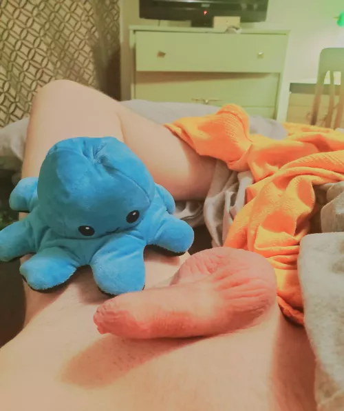 [31] I wish someone would pull back my foreskin and make my pp feel good by imsoretro