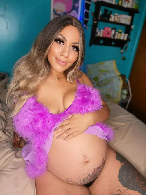 31 weeks along!! Almost there 💜✨ by fatblacknerdy