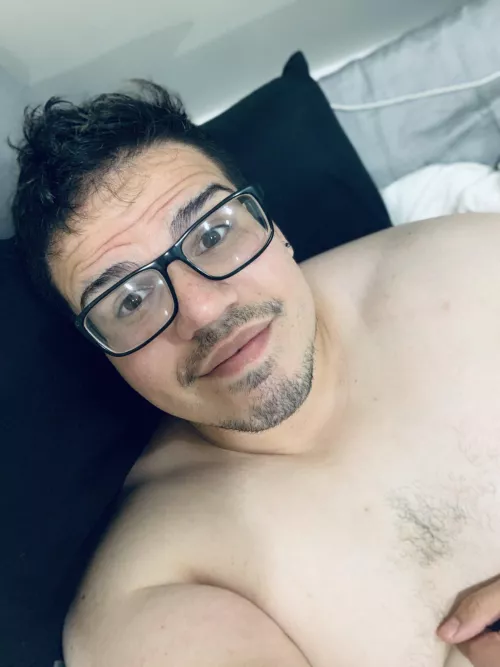 31 Y/O guy from CT saying hello. by Remmant