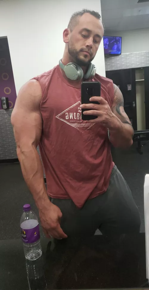 31 yr old daddio by Dw1614