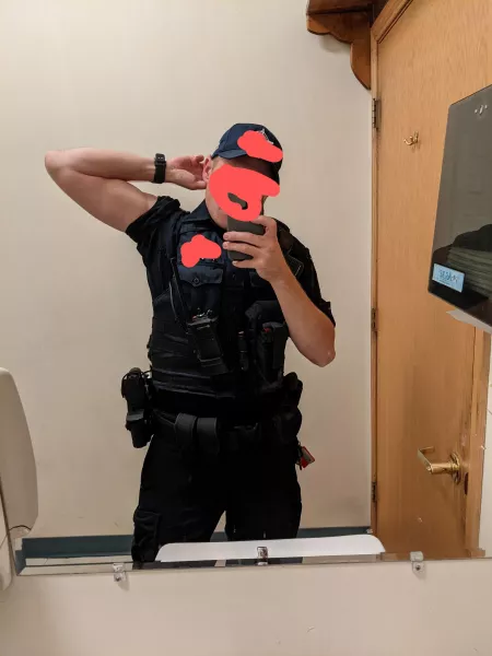 32 bi. Need bigger arms. Any workout suggestions? by Leonick617