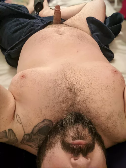 [32] Freshly showered, ready for the day.