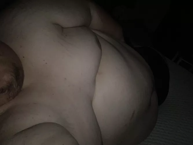 32 Lonely M by rizzotharat