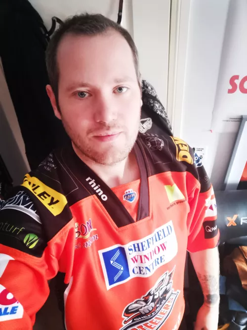 32 UK. After many years of struggle I finally came out this week. by phoenix05043755