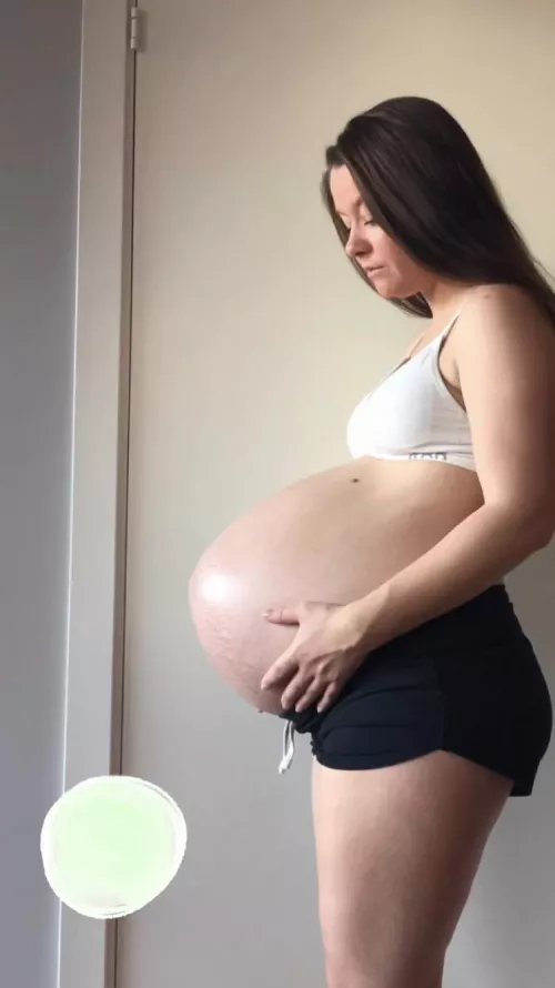 32 weeks pregnant with three by 000forU2
