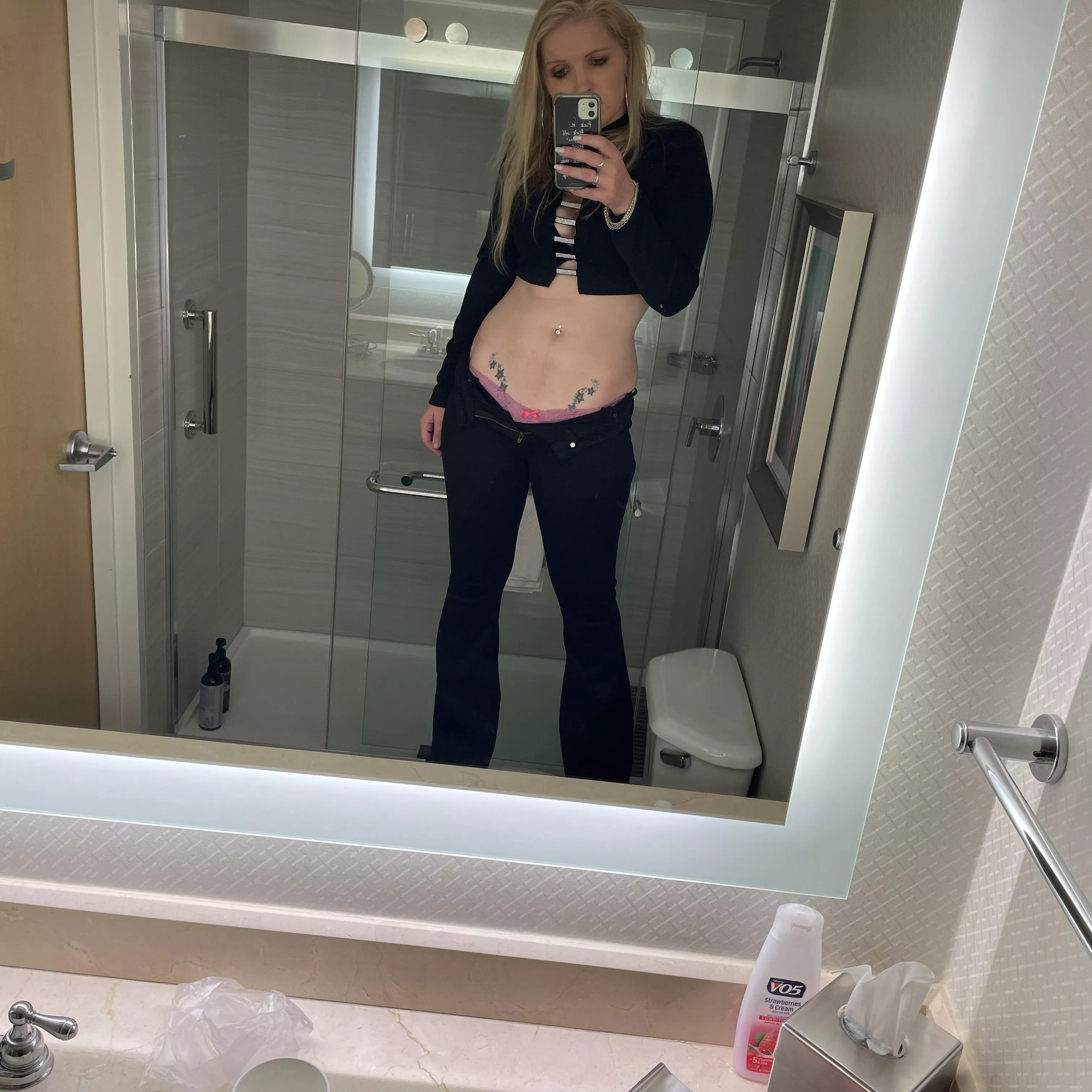 32F Hell ya I’m standing on the toilet! Is it a good picture? posted by Alive_Target_2686