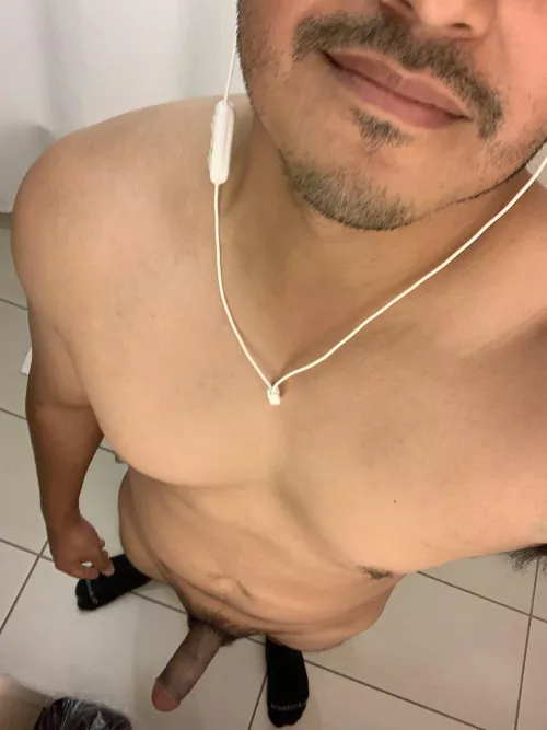 32M latino Bull Philadelphia PA by ezboy88