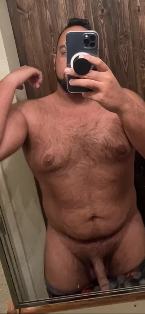 32M - looked extra hairy here thought you would want to see. by Ok-Manner6426