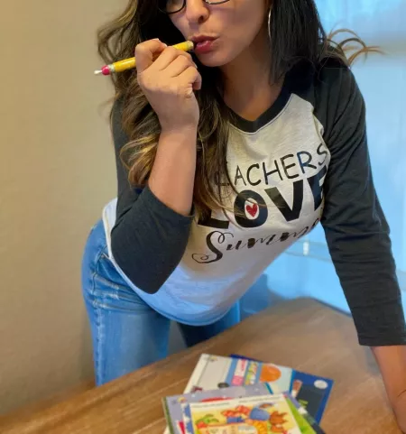 33, Latina, Mother of 3, Teacher, Submissive HotWife ;) by PencilsandRulers