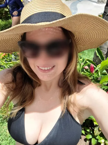 [33F] (OC) Nothing better than having with my titties out and my toes in the sand! by sexyhotwife21