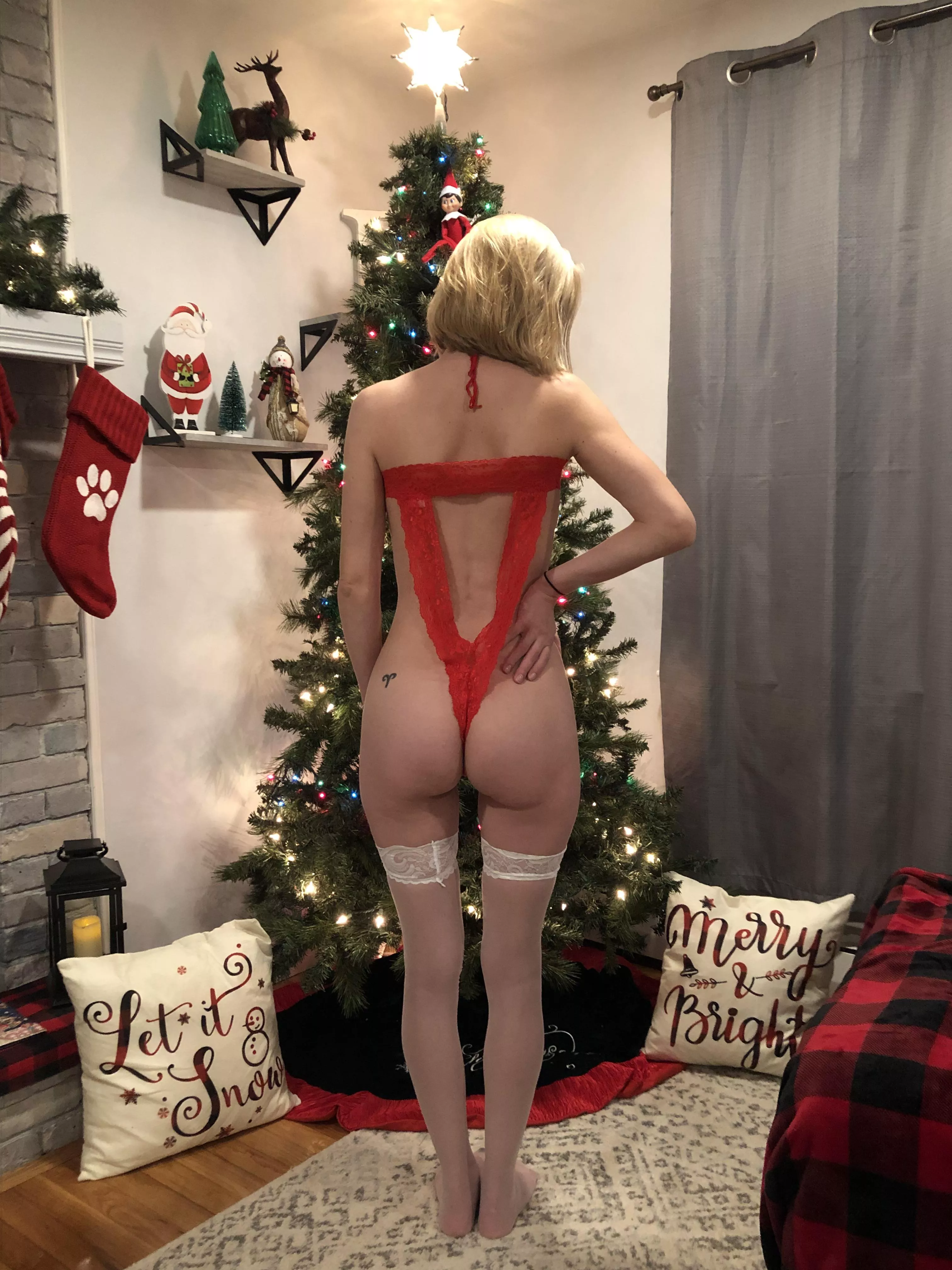 33y/o MIL[F] giving you an early thighgap Xmas present posted by MILFnextdoor33