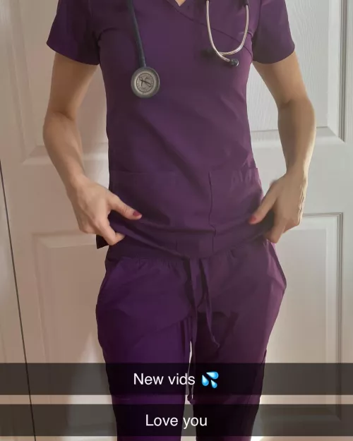 34 french nurse milf from 🇨🇦 ❤️❤️ PM for info 📷👙📹 😘 by Stephy_Panties