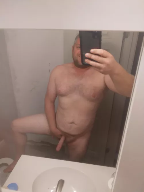 34 (m)what do you think?? 3 kids dad bod lol wish i felt better about my self.. by saltyairnbrews01