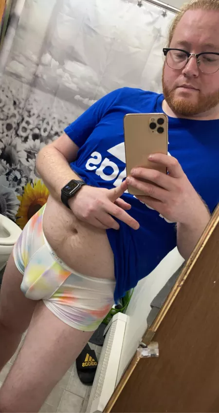 34 RI — I need a jerk off buddy 🍆💦 by DarthTaco1030