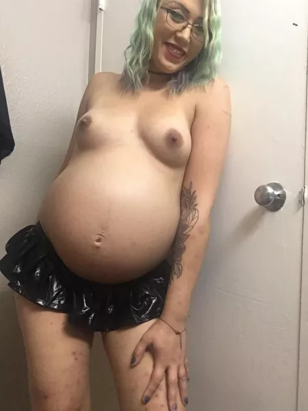 34 weeks today💥Dropbox•content & services available! Kik @ Alleycat7100 by toserenityandbeyond