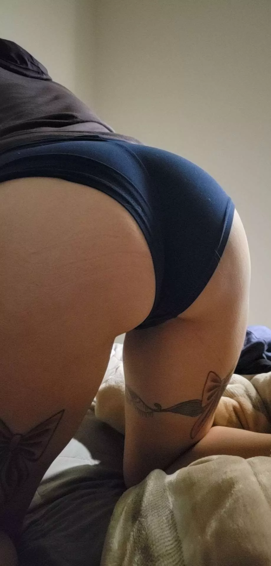 34F hotwife looking for other hotwife friends in Santa Cruz posted by MrsVolpi