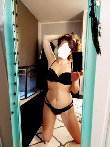 34f Mom of three kids! Not bad? by danni766