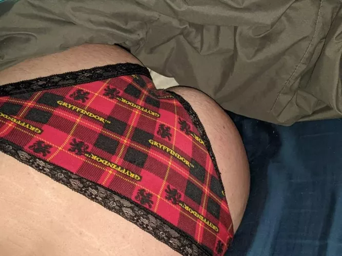 34[F] who loves Harry Potter!!