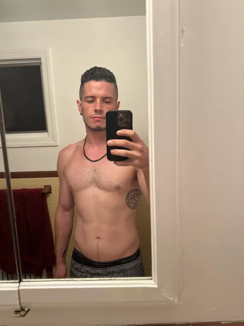 34M hard to talk about as a man, but mental health matters. We don’t speak up enough cause of pride. Next time you comment just think about that by ThisAintSparta12