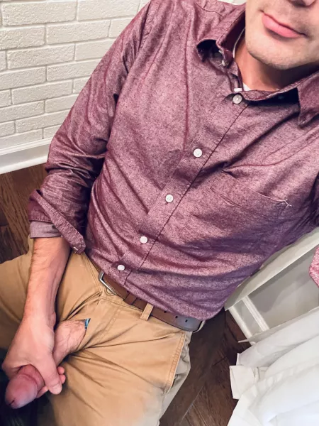 [35] I have a big presentation today at work. Wish me luck. by AppointmentNo9351