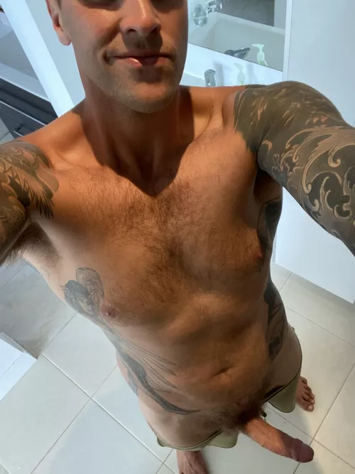 (35) kiwi dad, 6’5” tall, 8” uncut cock by 56789_Really