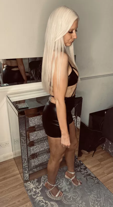 [35] Little dominatrix dolly by sparkly-and-savage