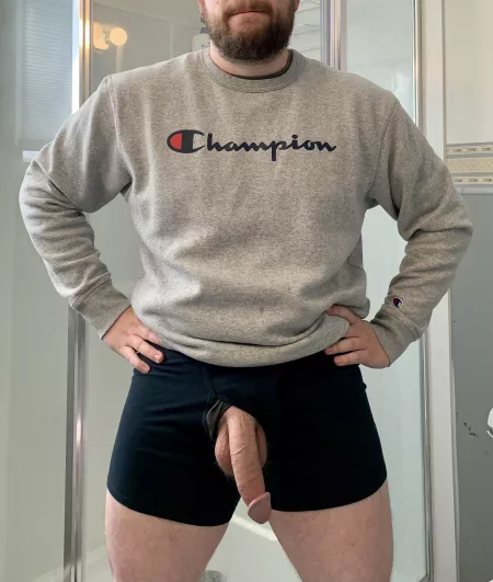 [35] This dad is on his lunch break and the kids are at daycare, so hmu 😉 by icytonight11