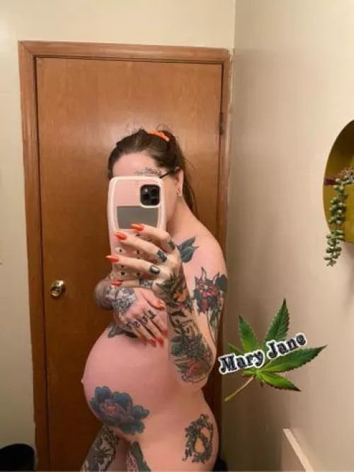 35 weeks! Only 15 more days left of being pregnant… 💕 by gothicmarijuana