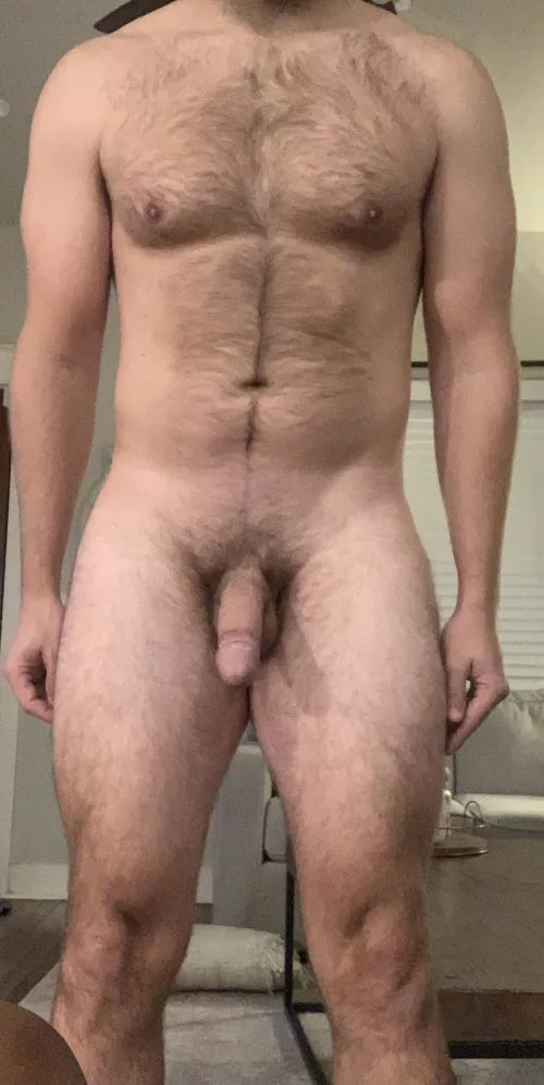 [36] Anything catch your eye? How awkward my arms look maybe? by throwwriter112