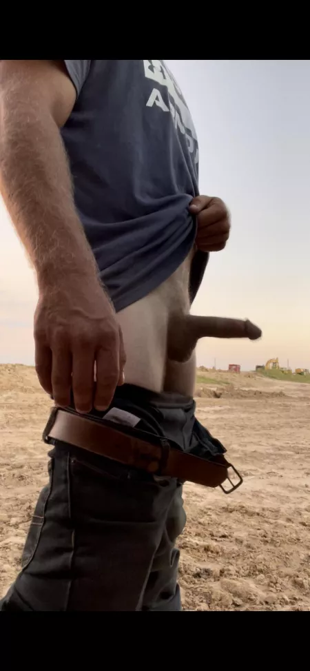 [36] It’s beautiful outside today, any wild hot ladies want to join me soaking up some sun??…straight!! by rod4texas