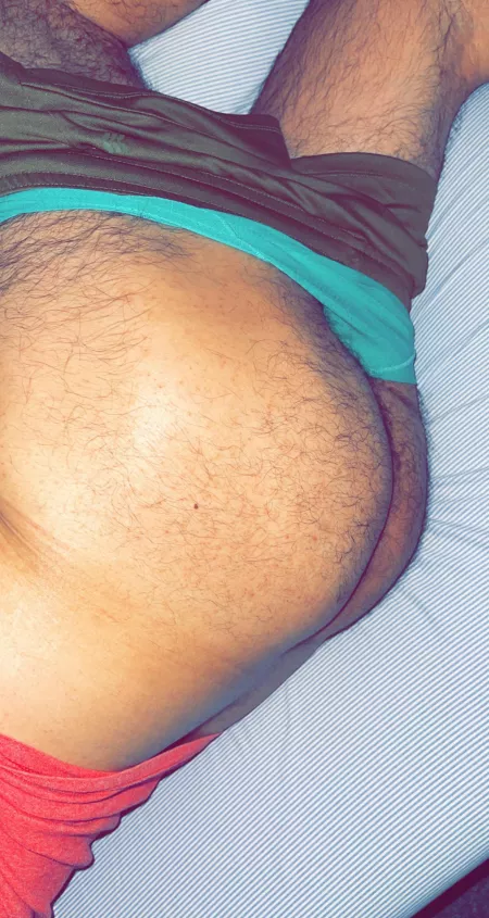 [36] let’s chat and trade, bro. Curious men welcome. by mrbrightside0804