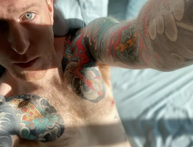 37(oc) best selfie I’ve taken? Most artistic anyway by giraffechickenzz