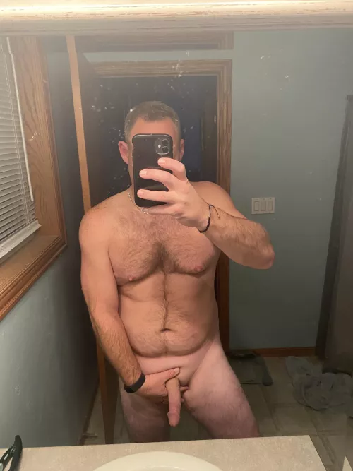 [38] Could use another hand… by rdebo41bd