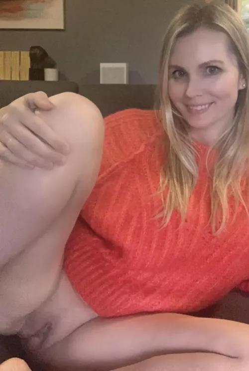 38F, i look innocent but my pussy says something different by Impossible-Fix2973