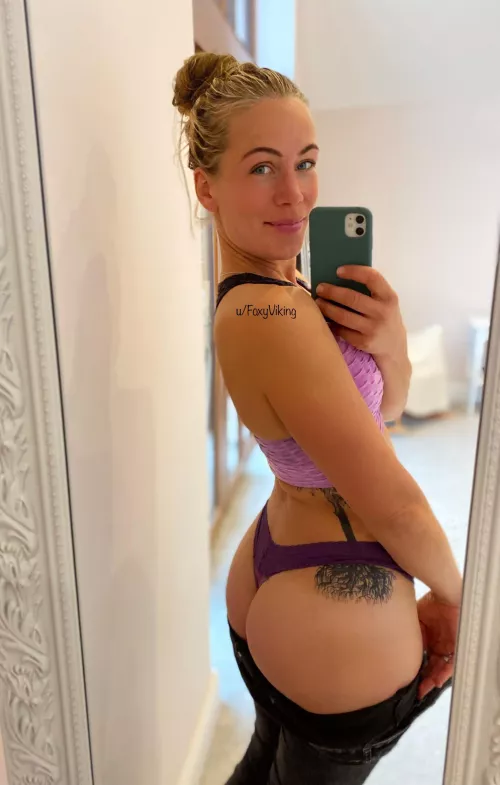 38F. My booty has eaten up my thong 😋🍑 by FoxyViking