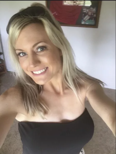 38f (oc) feeling sexy by Cullix