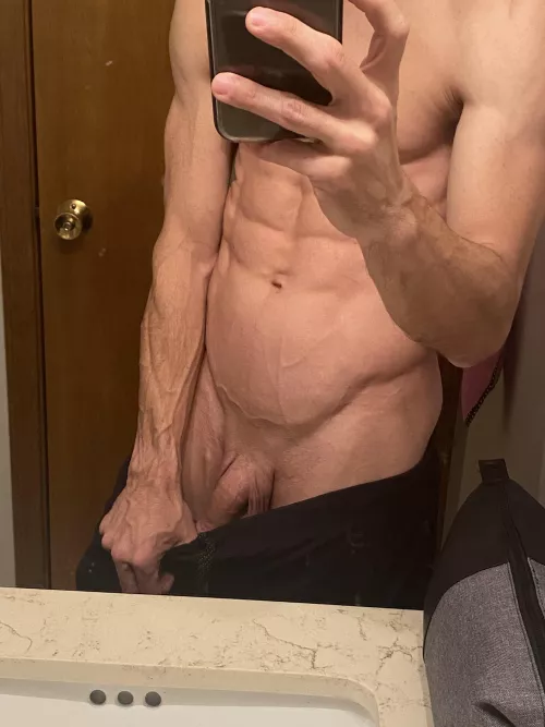 (39) Where you kissing first? by ontheterrace