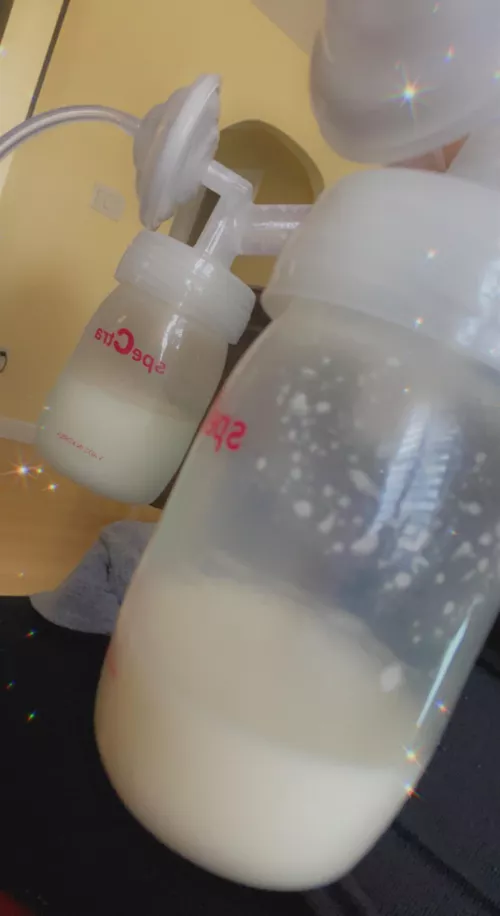 3rd pump of the day 🥰✨ by helpmefindthisbook13