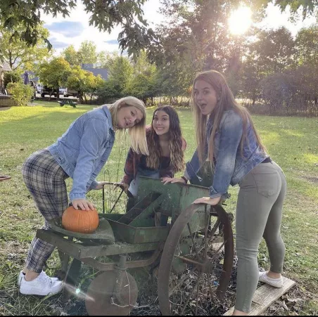 [3]The girls are back. Which one gets it by youngcreem