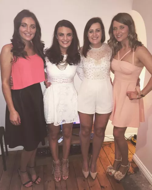 [4] Four friends by ANoseforToes