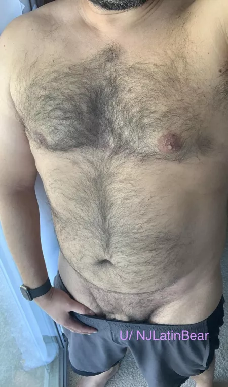 [40] Home alone and bored. Who wants to play? by njlatinbear