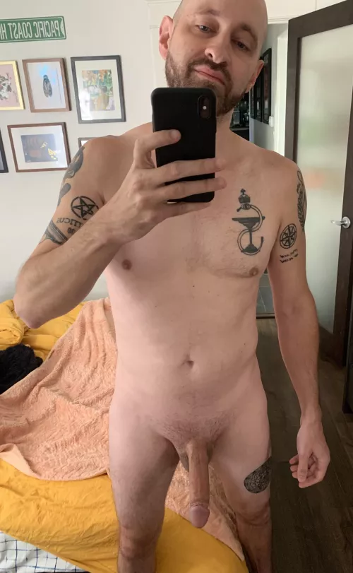 40 in Long Beach 🏖 ☀️ by Zealousideal-Okra501