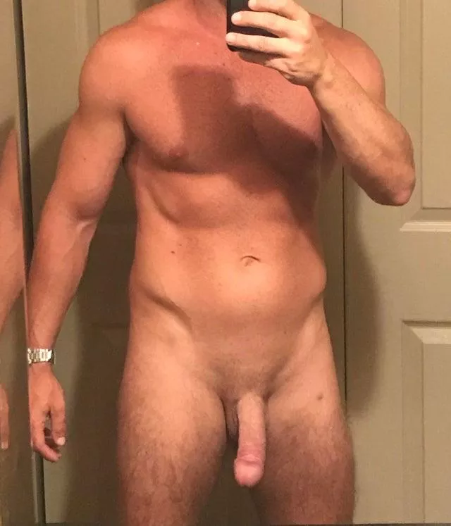 40 M Traveling to Houston Friday 1/31 posted by Yellowfintunafish039