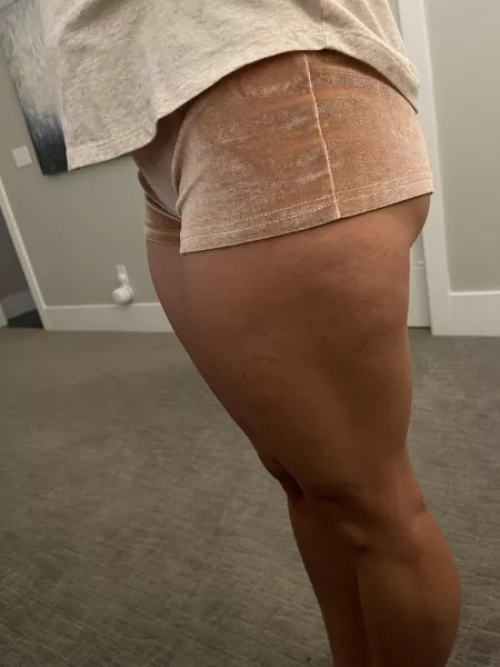 40 y/o mom of 5…not an Only Fans Girl… by Dull-Raise8750