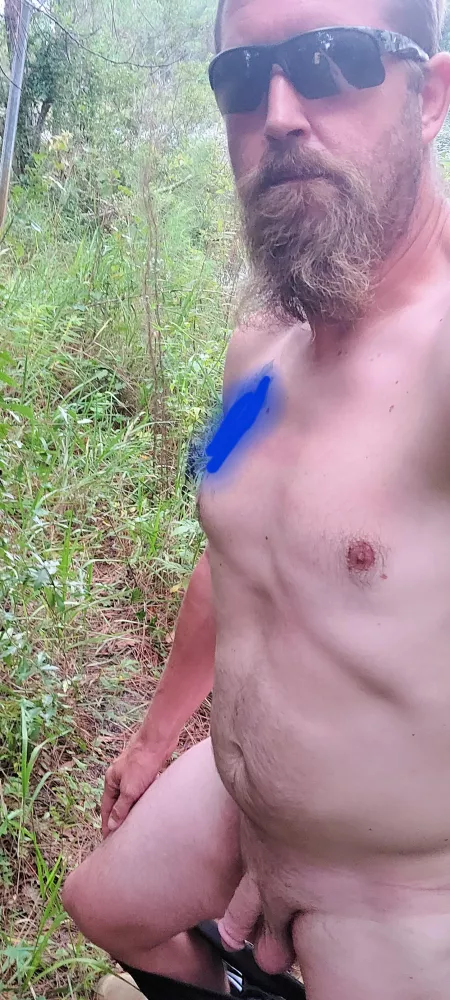 40M, took advantage real quick at work, got as naked as I could......damn work boots, what do you all think? by cflocal101