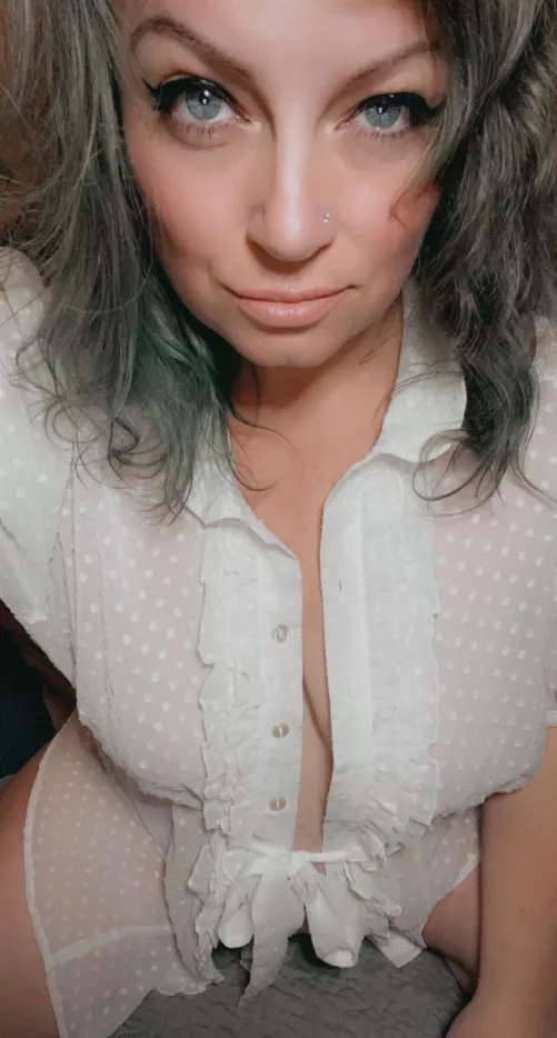 40year old milf by Old_Paramedic4026